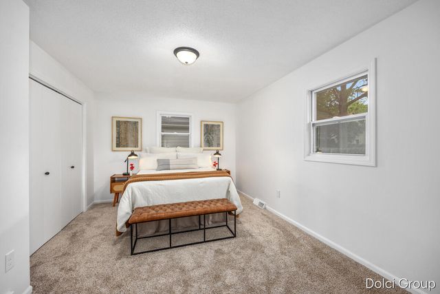 4161 Kings Row Court NW, Grand Rapids, MI 49534