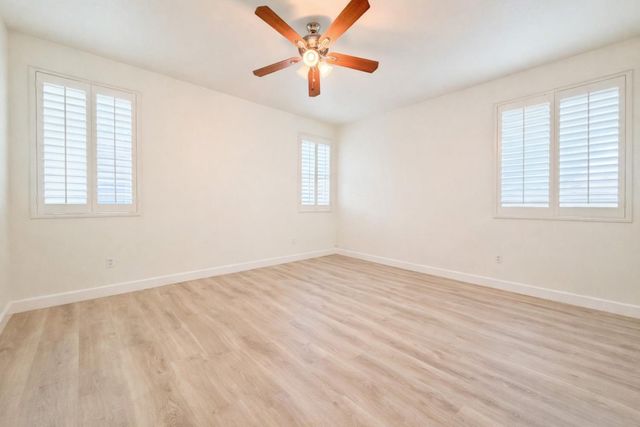 247 Dragonfly Cir, Sacramento, CA 95834