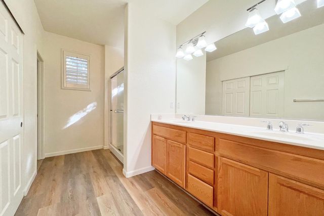 247 Dragonfly Cir, Sacramento, CA 95834