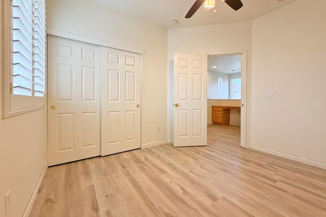 247 Dragonfly Cir, Sacramento, CA 95834