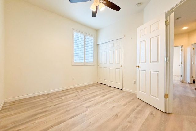 247 Dragonfly Cir, Sacramento, CA 95834