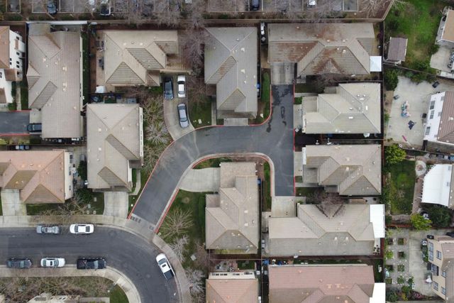 247 Dragonfly Cir, Sacramento, CA 95834