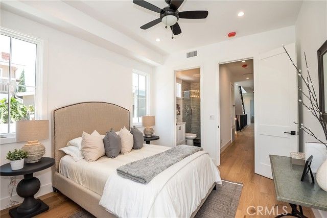 724 13th Street, Manhattan Beach, CA 90266