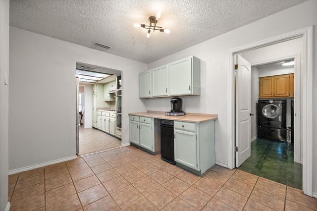 1113 Rusdell Drive, Irving, TX 75060