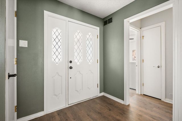 1113 Rusdell Drive, Irving, TX 75060