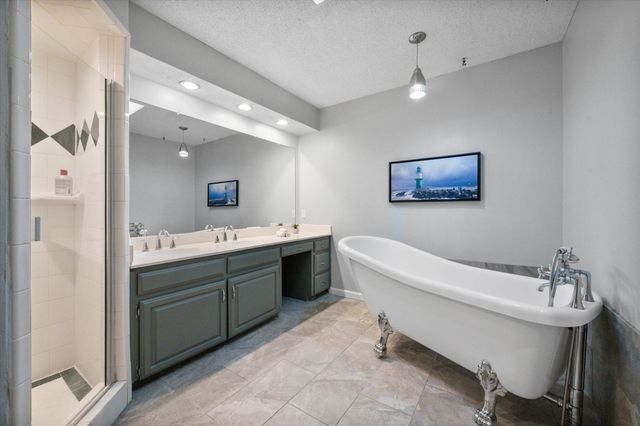 1113 Rusdell Drive, Irving, TX 75060