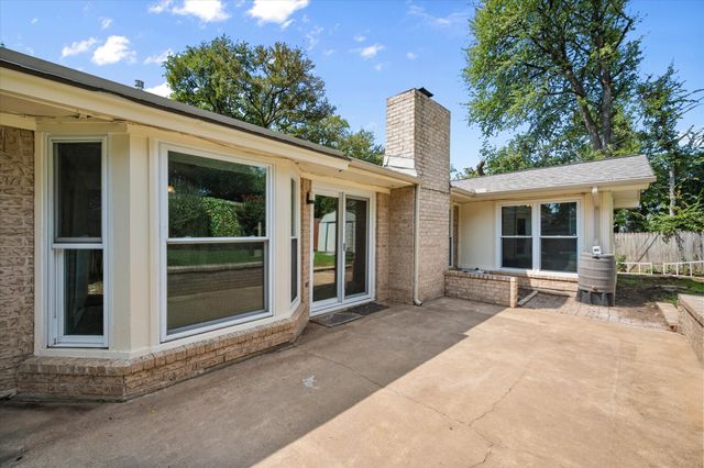 1113 Rusdell Drive, Irving, TX 75060