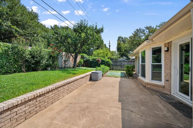 1113 Rusdell Drive, Irving, TX 75060