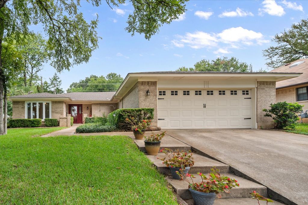 1113 Rusdell Drive, Irving, TX 75060