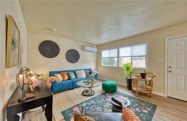 311 W Walnut Avenue, Monrovia, CA 91016