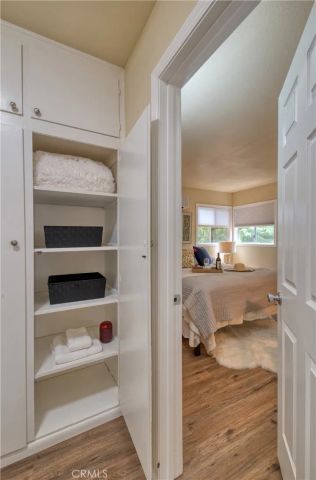 311 W Walnut Avenue, Monrovia, CA 91016