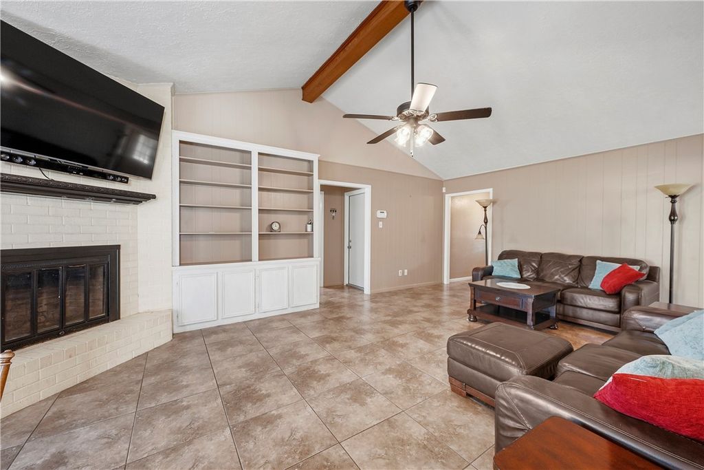 3902 Oak Bluff Circle, Bryan, TX 77802 — photo 4