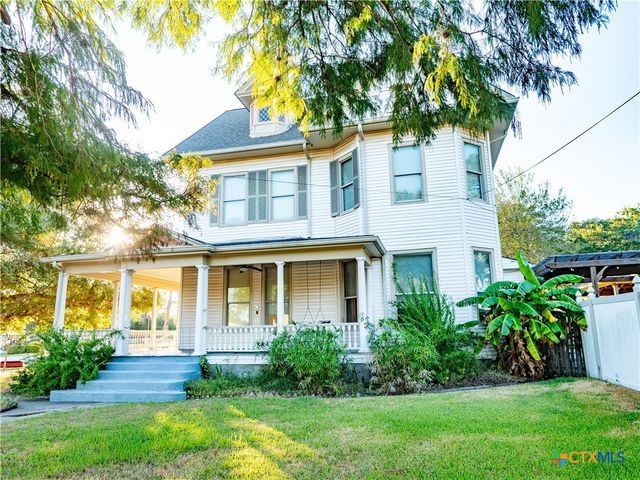 408 E Reuss Boulevard, Cuero, TX 77954