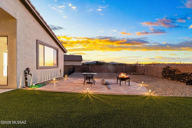 10930 S Via Jaline, Vail, AZ 85641