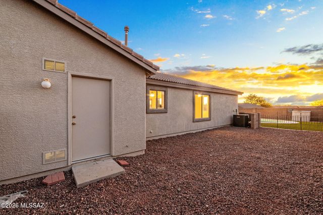 10930 S Via Jaline, Vail, AZ 85641