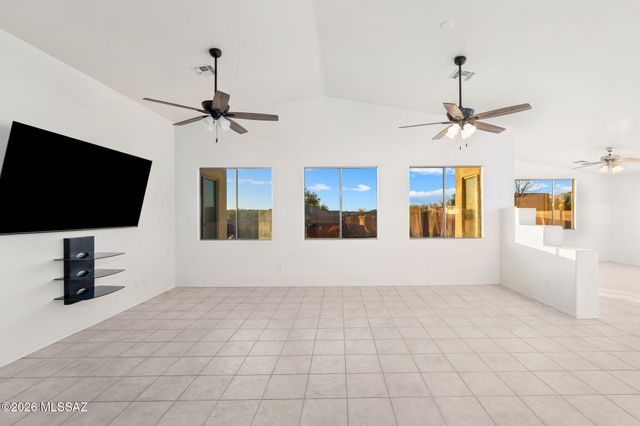 10930 S Via Jaline, Vail, AZ 85641