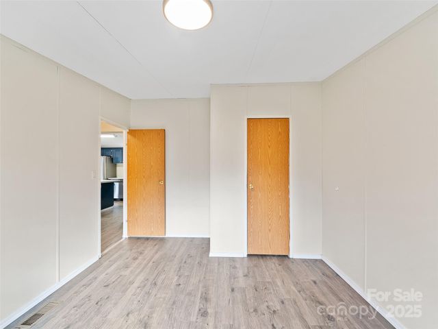 105 Satinwood Drive, Burnsville, NC 28714