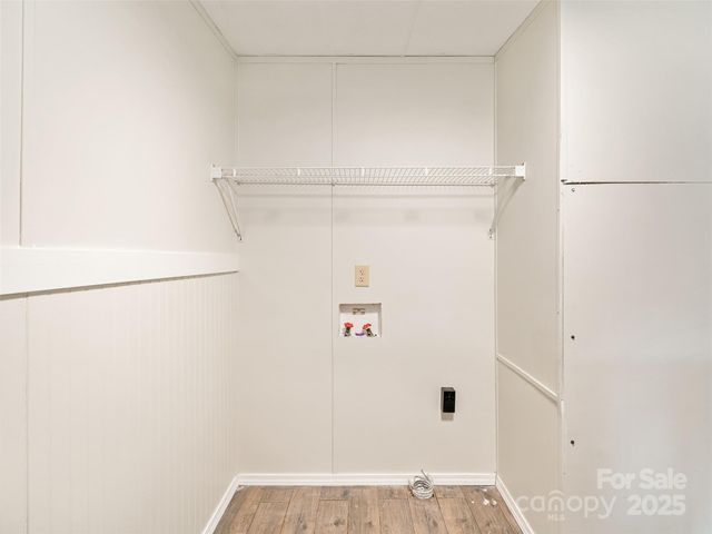 105 Satinwood Drive, Burnsville, NC 28714