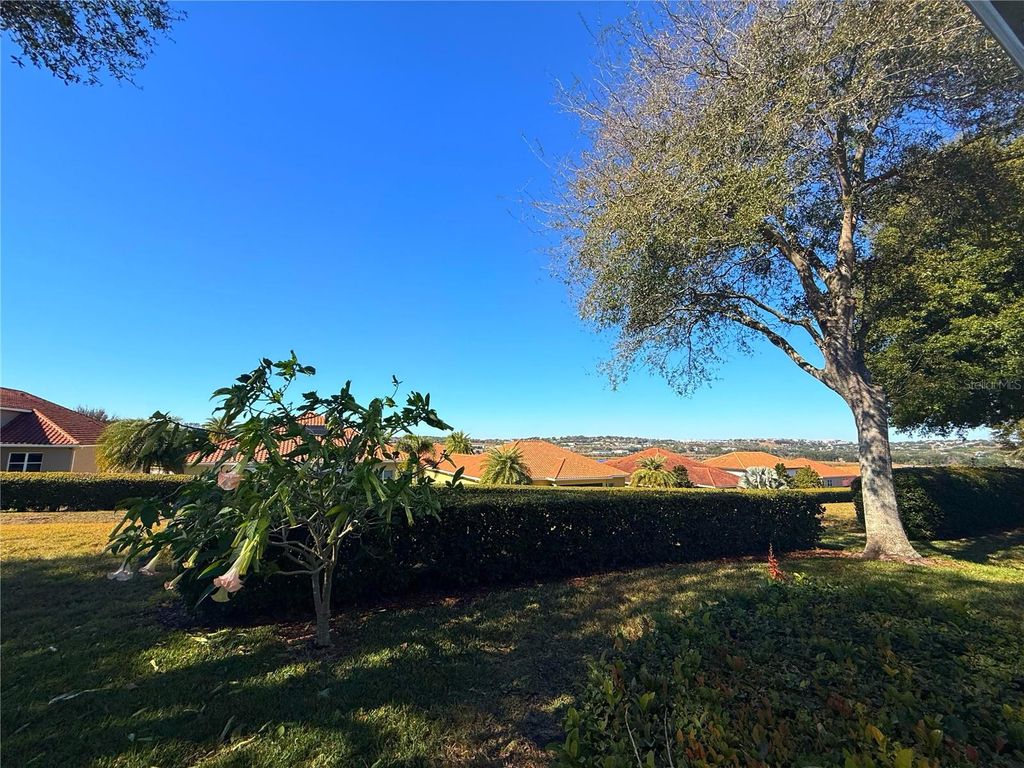 Image 2 of property listing at 3554 ROLLINGBROOK STREET, Clermont, FL 34711