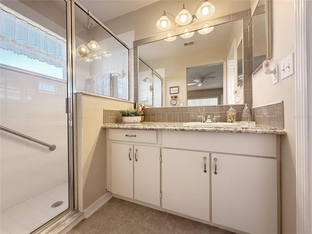 Image 22 of property listing at 3554 ROLLINGBROOK STREET, Clermont, FL 34711