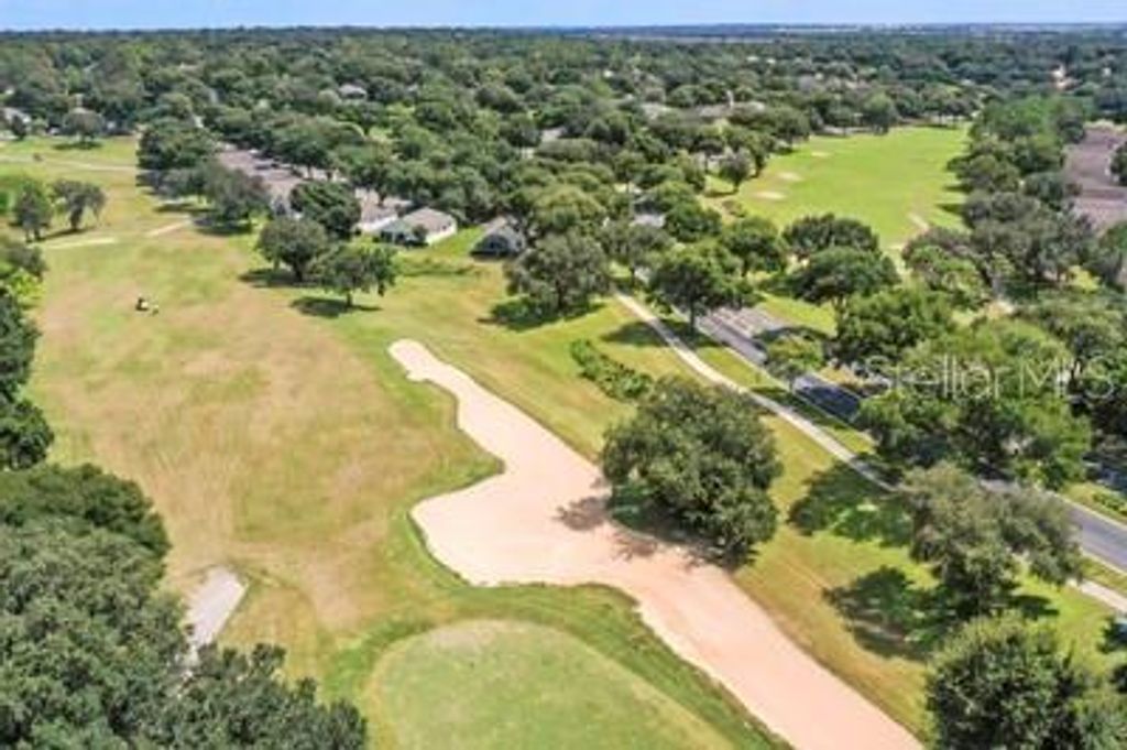 Image 54 of property listing at 3554 ROLLINGBROOK STREET, Clermont, FL 34711