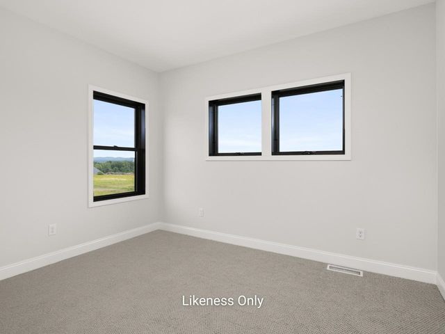 13 Barn Road, South Burlington, VT 05403