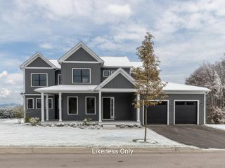 13 Barn Road, South Burlington, VT 05403