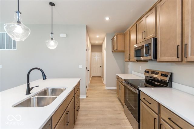 7346 Broadview Lane, Mccordsville, IN 46055