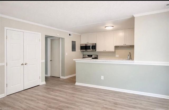 5733 Bramblegate Road M, Greensboro, NC 27409