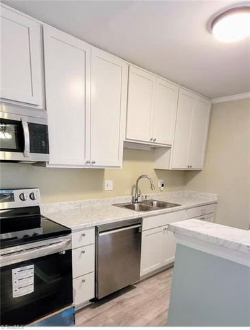 5733 Bramblegate Road M, Greensboro, NC 27409