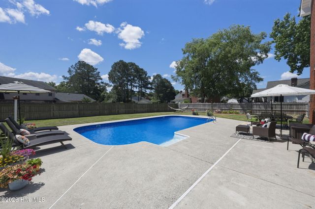 1604 Paramore Drive, Greenville, NC 27858