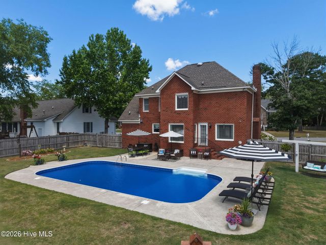 1604 Paramore Drive, Greenville, NC 27858