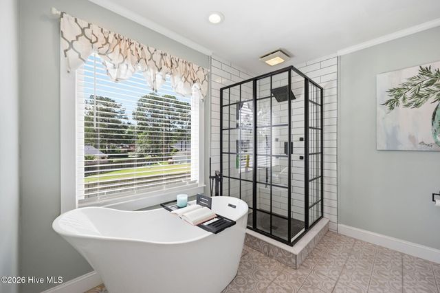 1604 Paramore Drive, Greenville, NC 27858