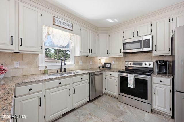 1604 Paramore Drive, Greenville, NC 27858