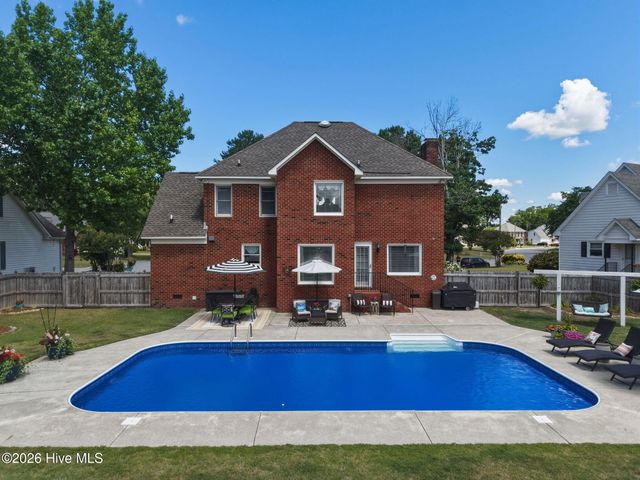 1604 Paramore Drive, Greenville, NC 27858