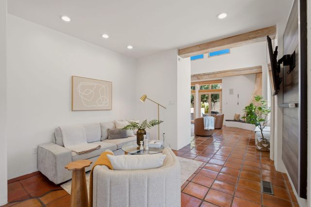 133 Juniper Hill Road NE, Albuquerque, NM 87122