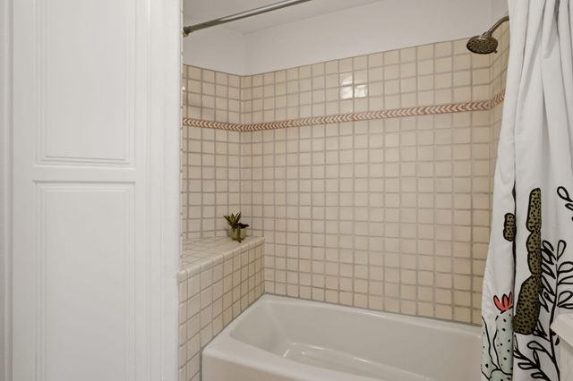 133 Juniper Hill Road NE, Albuquerque, NM 87122