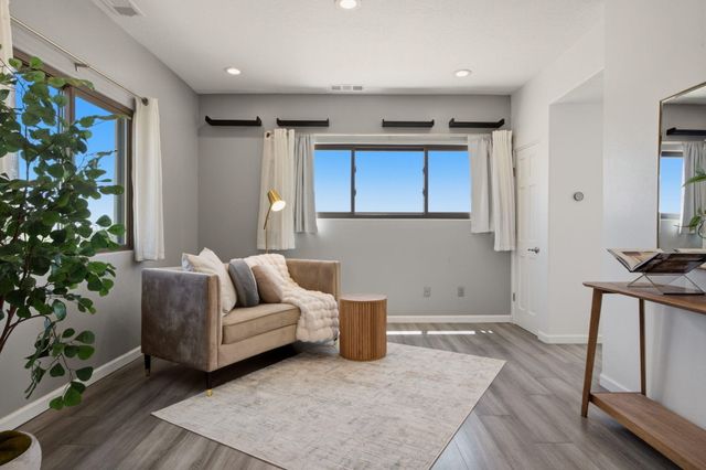 133 Juniper Hill Road NE, Albuquerque, NM 87122