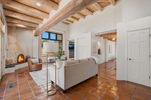 133 Juniper Hill Road NE, Albuquerque, NM 87122