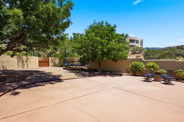 133 Juniper Hill Road NE, Albuquerque, NM 87122