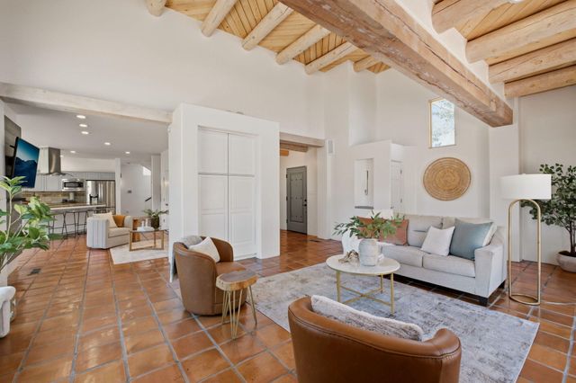 133 Juniper Hill Road NE, Albuquerque, NM 87122