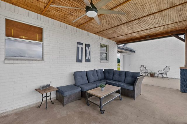 4689 County Road 2720, Caddo Mills, TX 75135