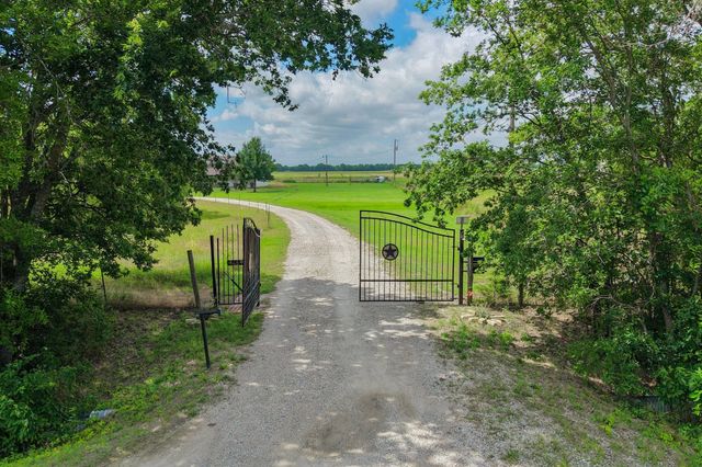 4689 County Road 2720, Caddo Mills, TX 75135
