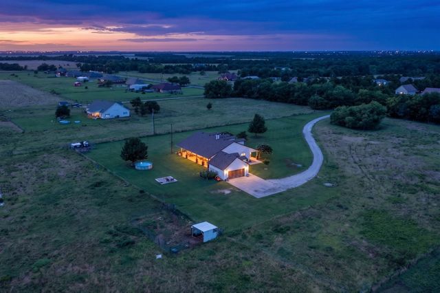4689 County Road 2720, Caddo Mills, TX 75135