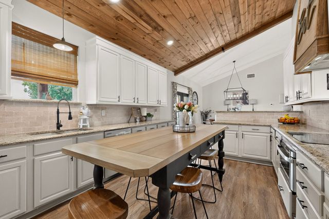 4689 County Road 2720, Caddo Mills, TX 75135