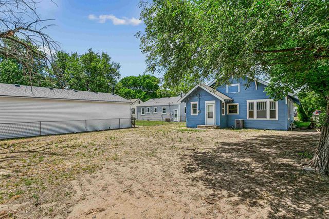 2122 S Exchange St, Wichita, KS 67213