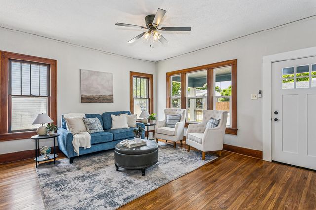2122 S Exchange St, Wichita, KS 67213