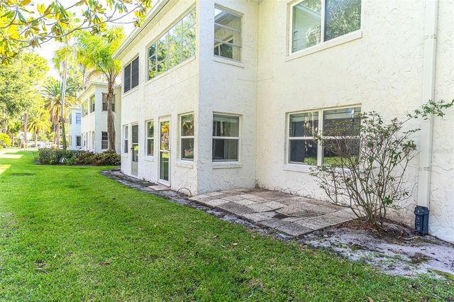 1100 MARTINIQUE DRIVE 106, Winter Haven, FL 33884