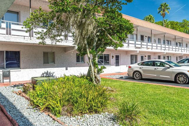 1100 MARTINIQUE DRIVE 106, Winter Haven, FL 33884