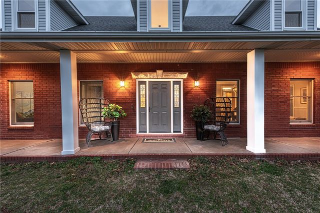 5972 Lamar Pettus Road, Fayetteville, AR 72703